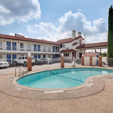 Americas Best Value Inn San Antonio Exterior foto