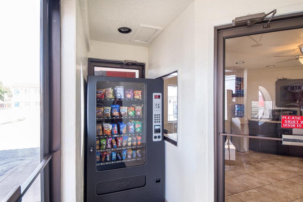 Americas Best Value Inn San Antonio Exterior foto