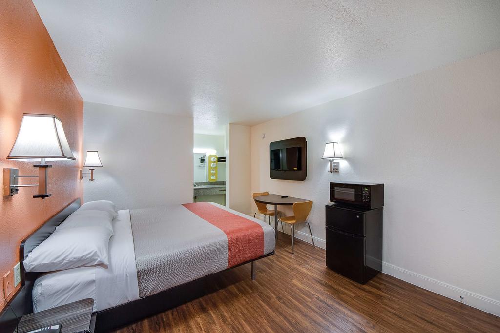 Americas Best Value Inn San Antonio Exterior foto